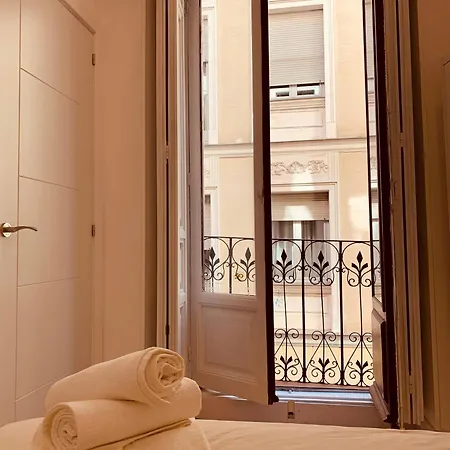 Apartamento Vip VI En Madrid Centro Exterior photo